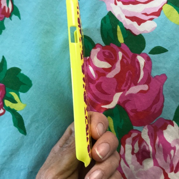 Besty Johnson Phone Cases 🙅‍♀️🙆‍♀️🙅‍♀️🙆‍♀️ - Picture 3 of 8